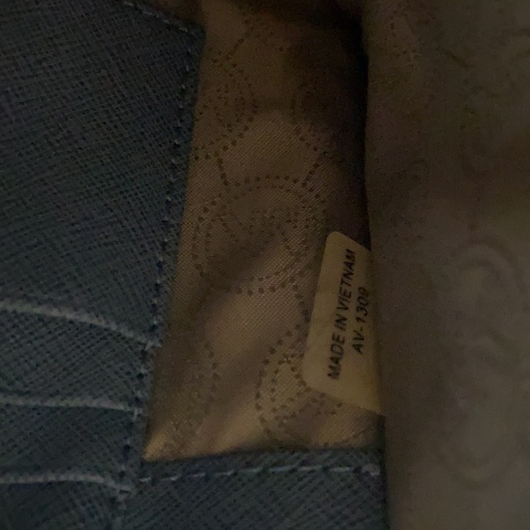 Michael kors clutch - Picture 7 of 7